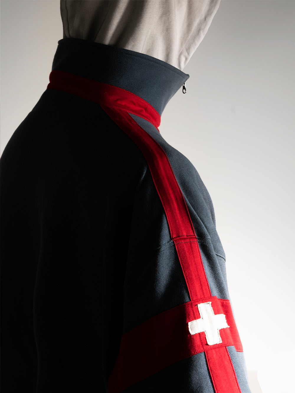 FAKE TWO-PIECE PATCH HOODIE